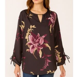 DG2 blouse top by Diane Gilman Floral Keyhole blouse SZ M deep purple floral NEW
